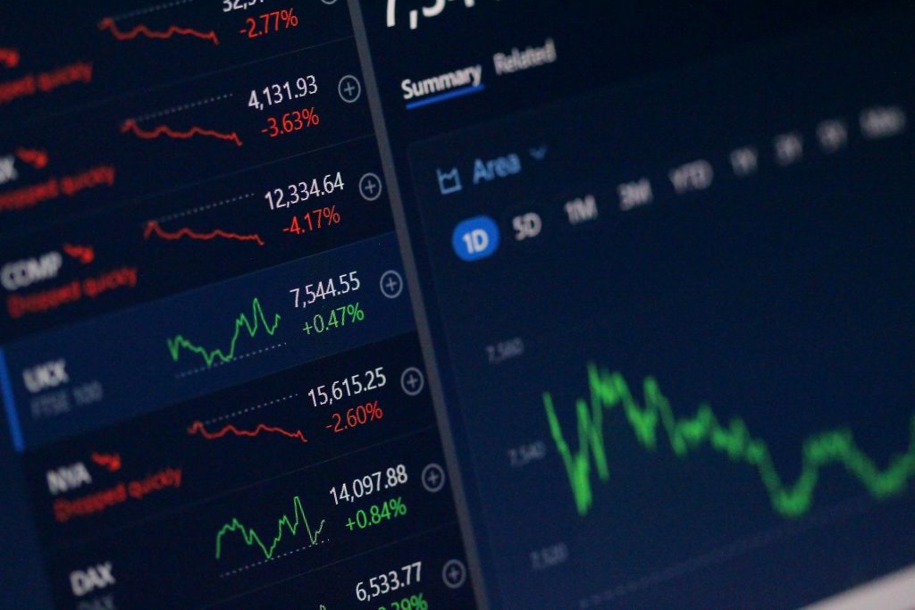 DAX Closes Strong Above 24,000 as Markets Shake Off Trade Worries